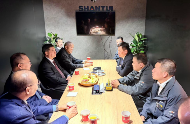 行业协会向导到访永利集团展位 共话高质量生长-永利集团新闻-永利集团股份
